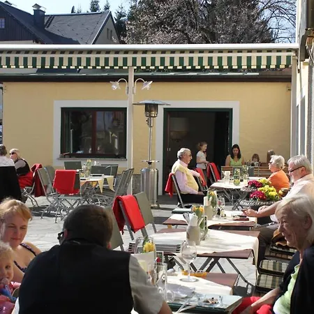 Hartlwirt Gasthof-hotel 3*